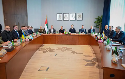 "Є просування": ЗМІ дізнались нові деталі переговорів в Абу-Дабі